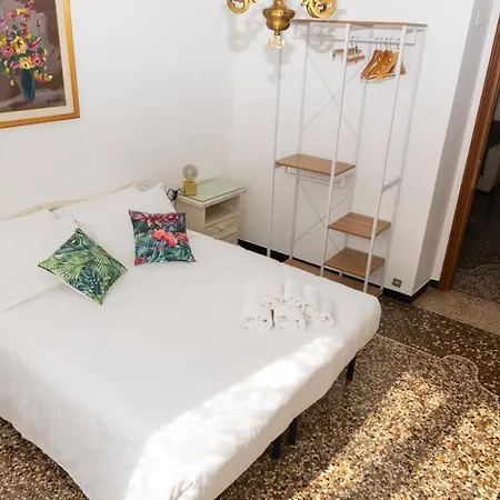 Living Sestri Airport Apartman